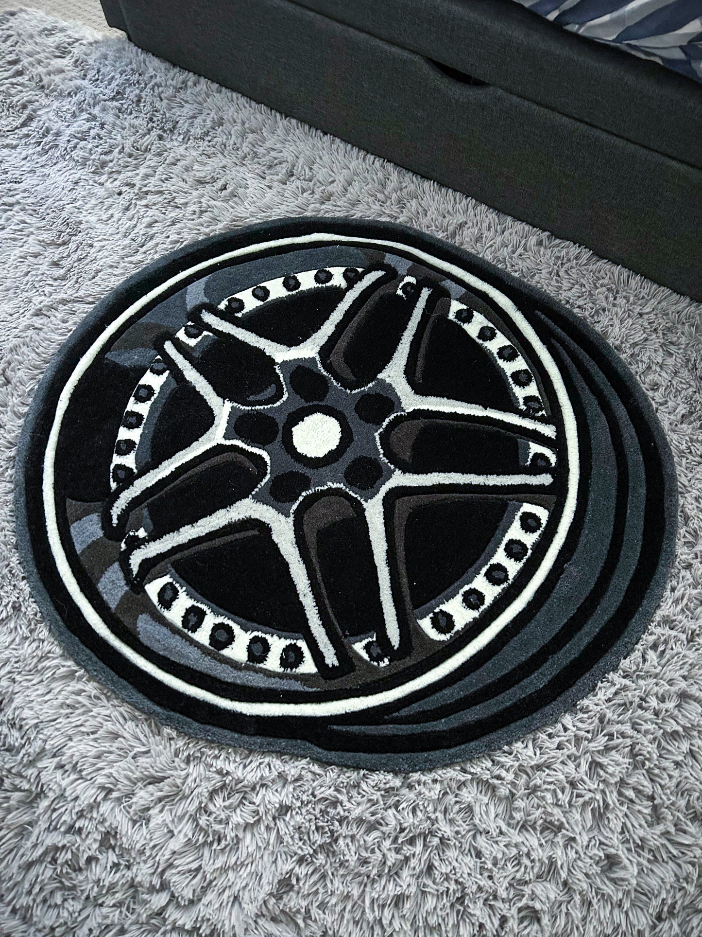 Hand Tufted Wheel Rug - Blitz 03 – Sakura Creative